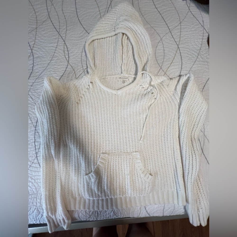 White knitted hoodie/sweater, Size Medium